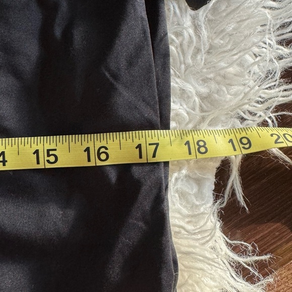 New Nike active top size Small - Picture 5 of 6